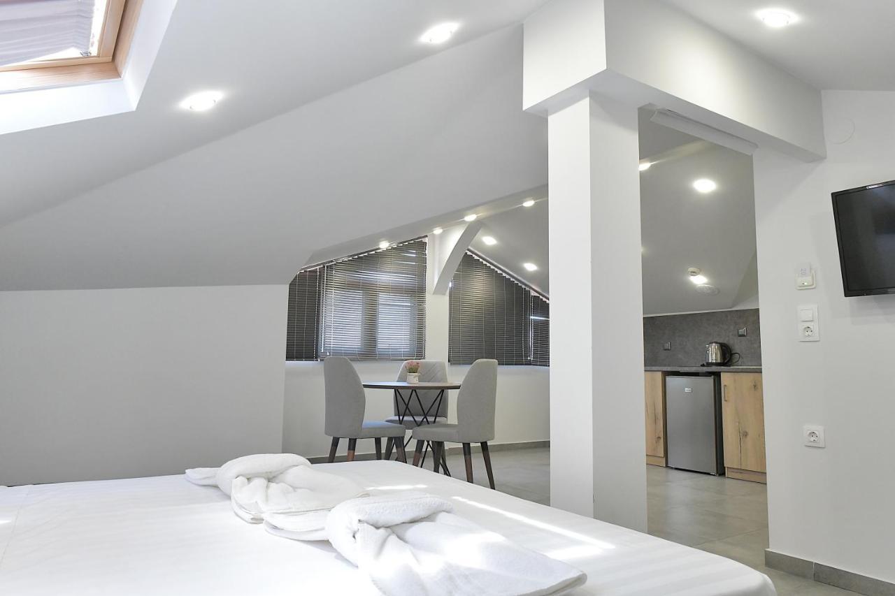 Lofts To Let Aparthotel Kalyves Polygyrou Exterior photo